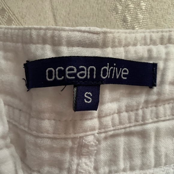 2 pairs of shorts - Picture 3 of 4